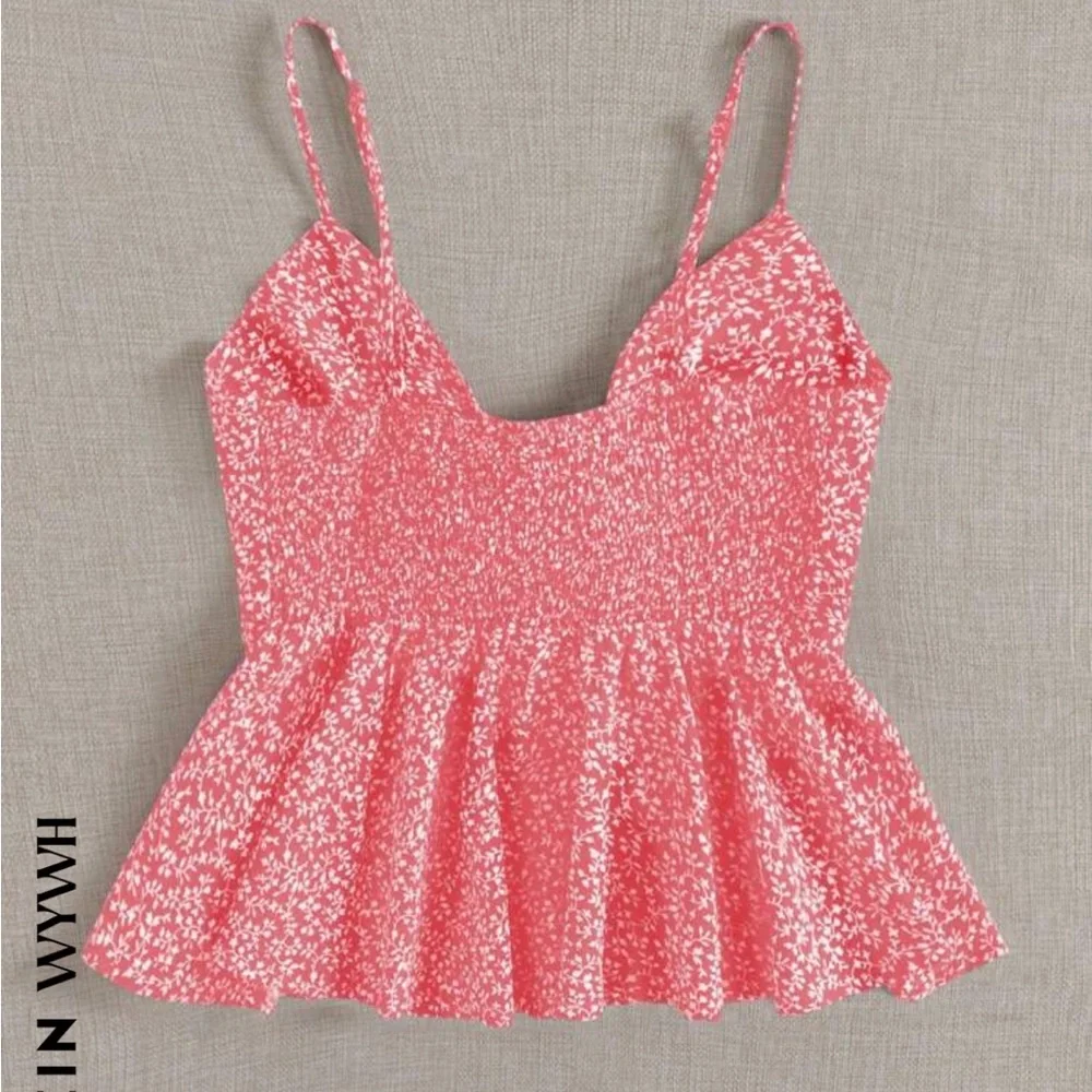 Pink Tank - Picture 2 of 6
